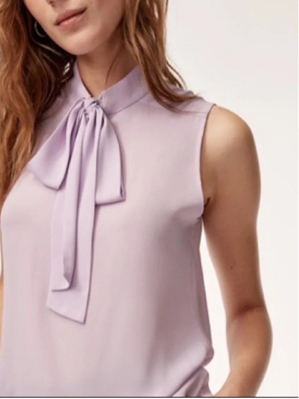 NWT Babaton Sleeveless Button-Down Blouse